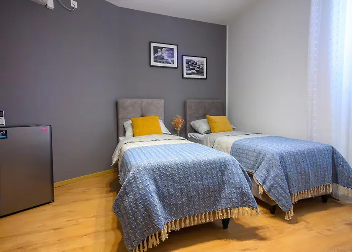 Vera Apartments With Sea View And Old Town View