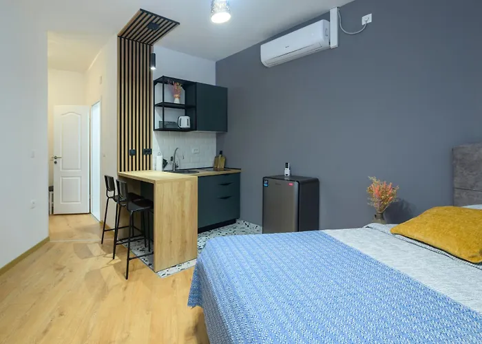 Vera Apartments With Sea View And Old Town View