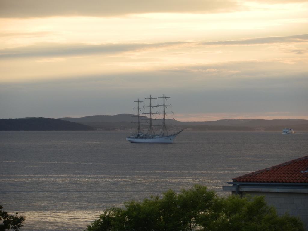 Apartment Vera With Sea View And Old Town View Zadar