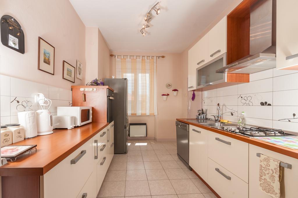 Appartement Vera With Sea View And Old Town View