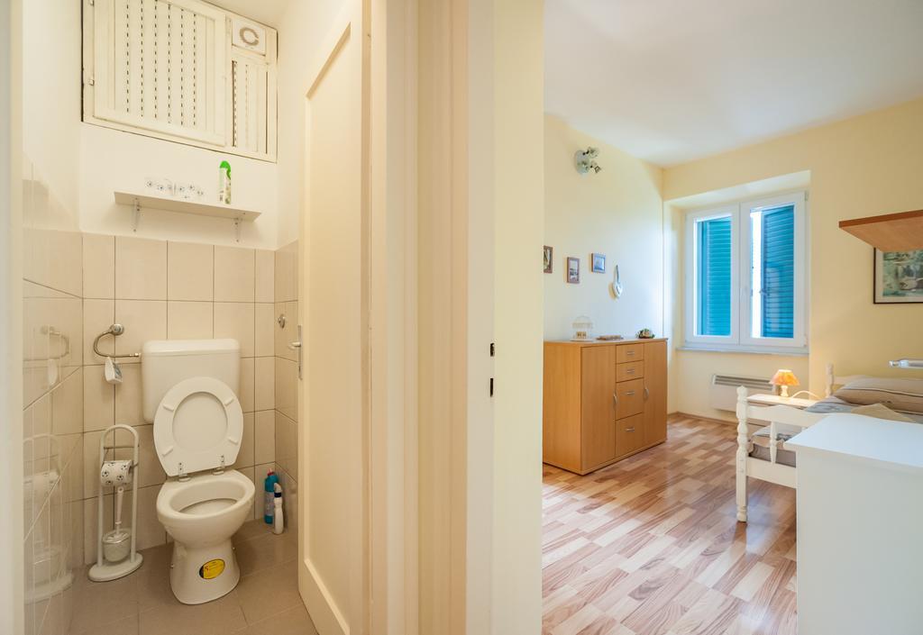 Appartement Vera With Sea View And Old Town View