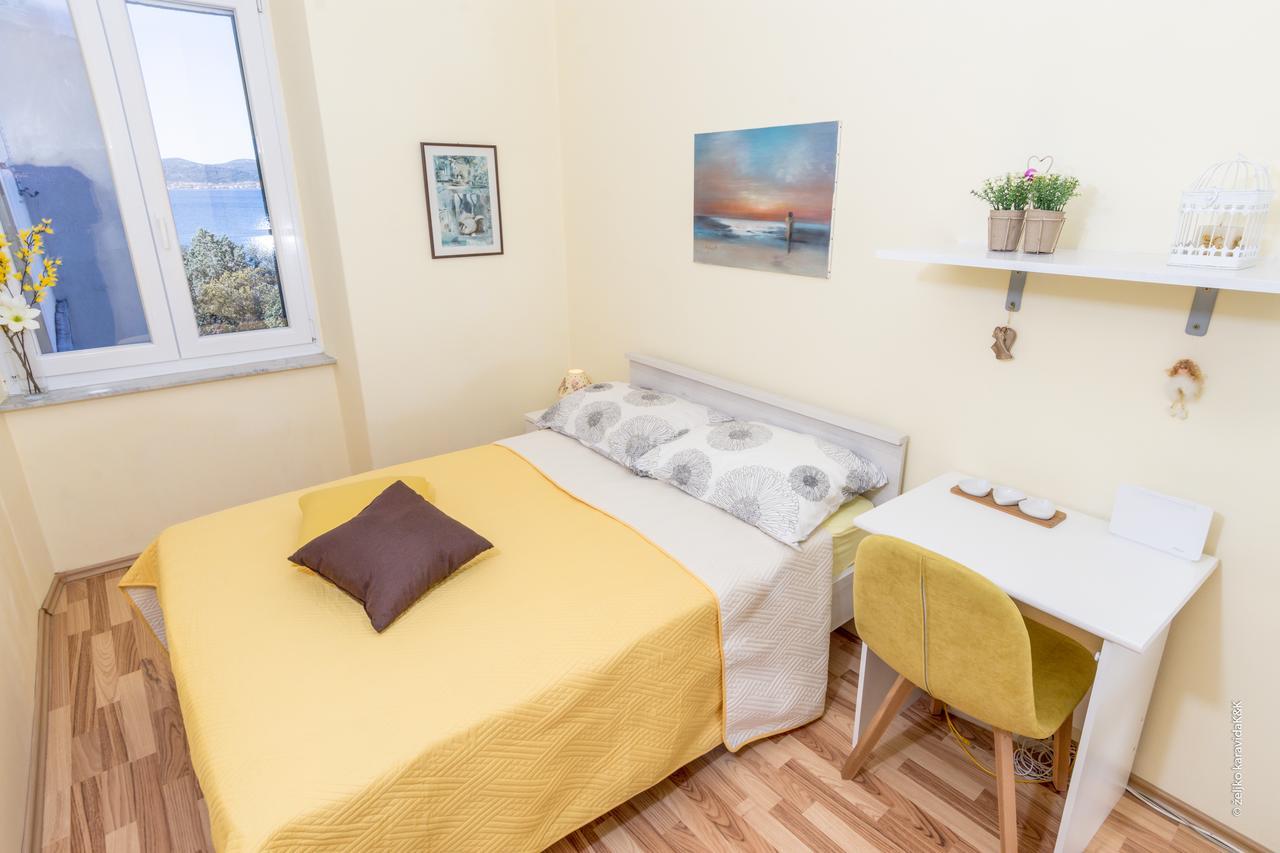 Apartment Vera With Sea View And Old Town View Zadar